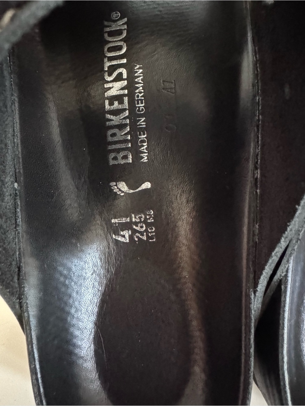 Birkenstock Black and gold big buckle Leather Sandals brand new, never worn - Picture 5 of 5